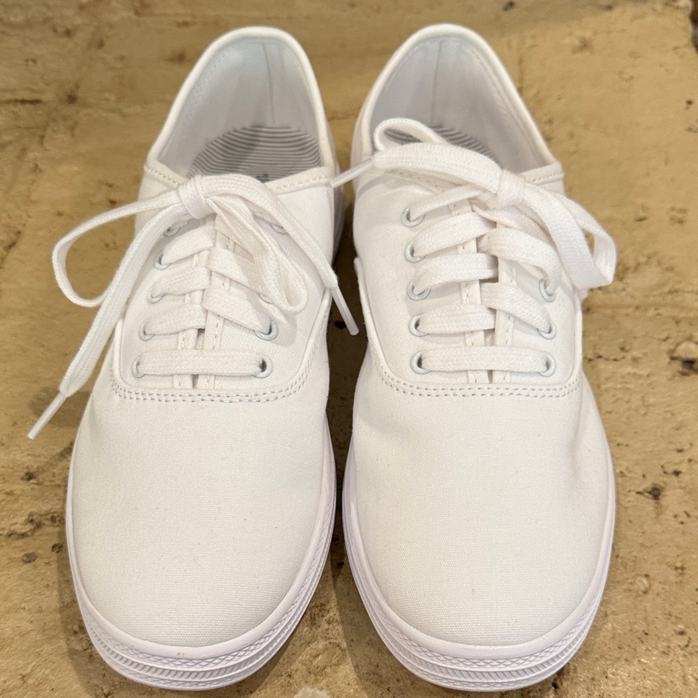 NWOT Universal Thread White Sneakers